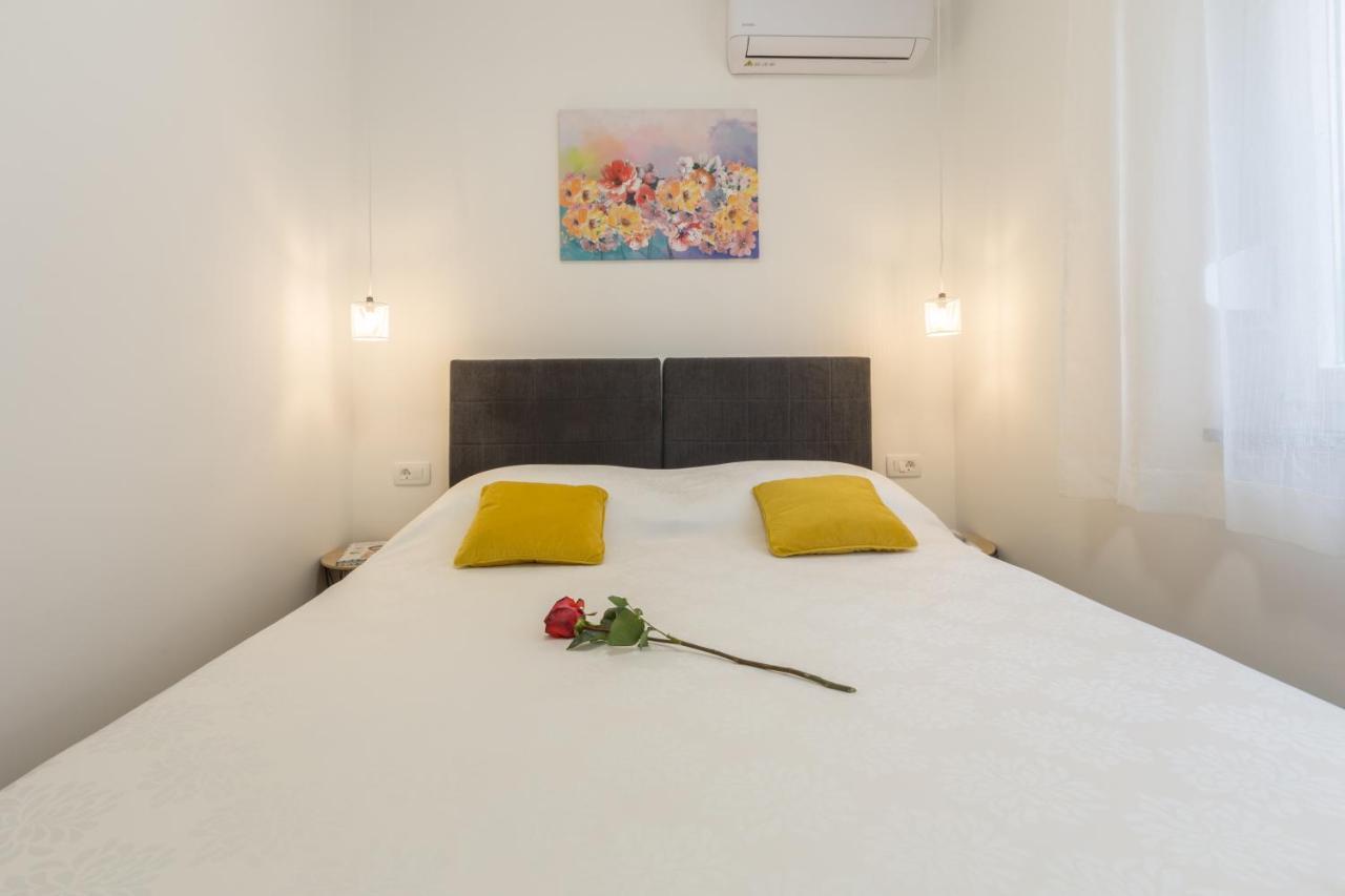 Sylvia Center Apartment Pula Dış mekan fotoğraf