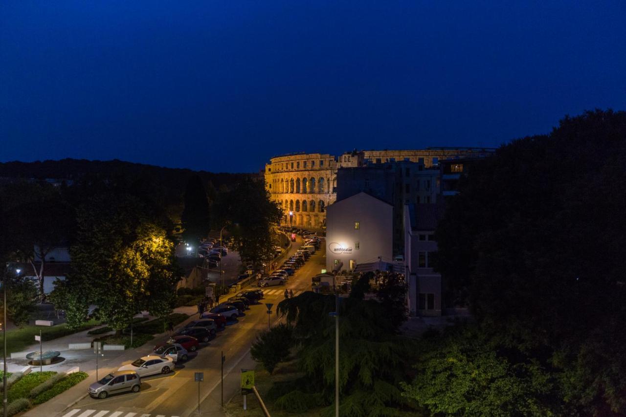 Sylvia Center Apartment Pula Dış mekan fotoğraf